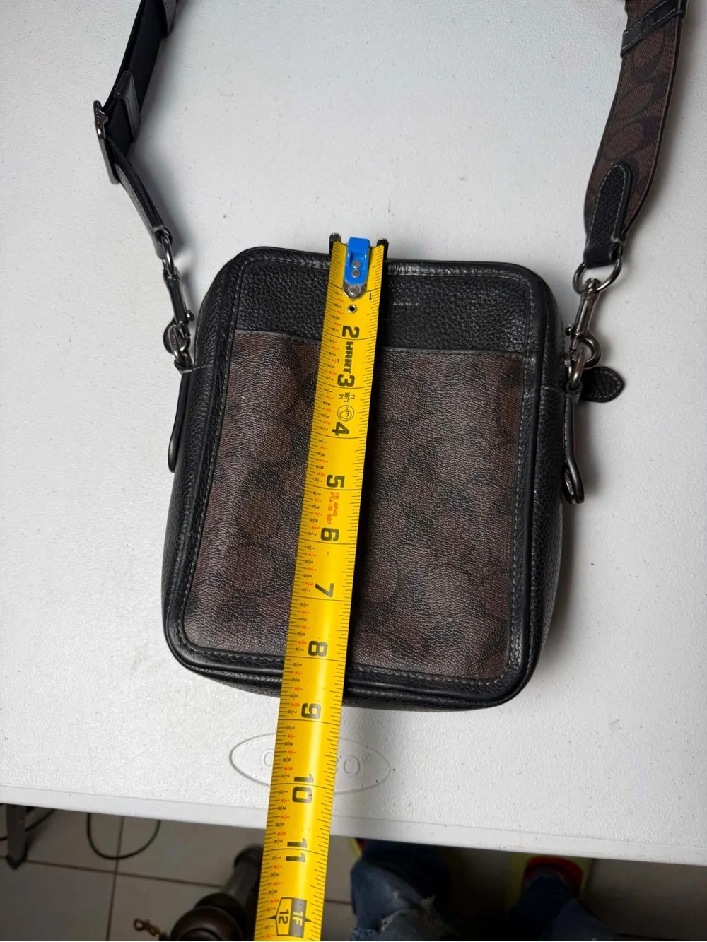 Coach brown crossbody bag #preppy #minimalist #crossbody